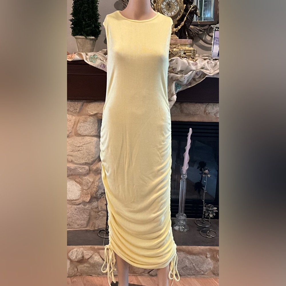 ASOS DESIGN Yellow Dress 10 - Picture 2 of 8